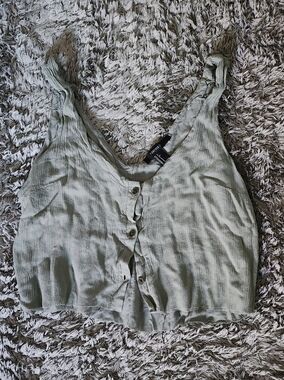 Forever 21 Sage Green Button-Front Crop Tank